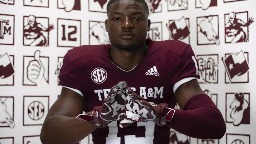 Former Dallas football player, Texas A&M died in the marathon